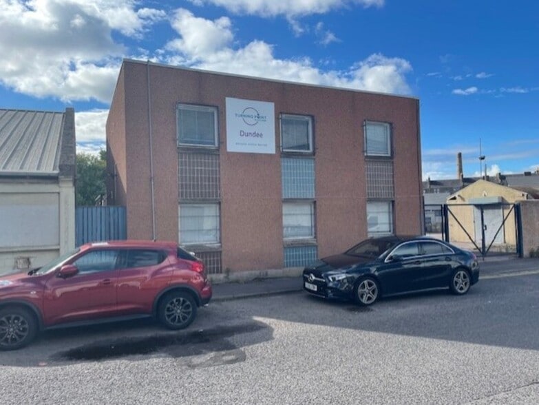 2 Coldside Rd, Dundee à vendre - Photo du bâtiment - Image 2 de 2