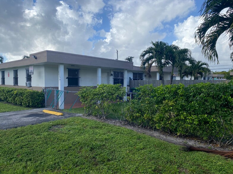 3235 NW 46th St, Miami, FL à vendre - Photo du bâtiment - Image 3 de 24