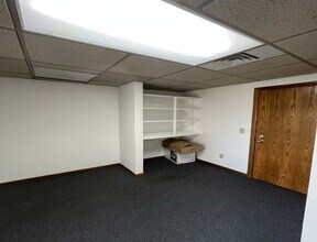 7818 Big Sky Dr, Madison, WI à louer Photo intérieure- Image 2 de 5