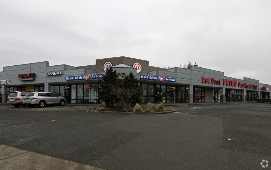 11705 SW Pacific Hwy, Tigard, OR for lease - Building Photo - Image 2 of 5