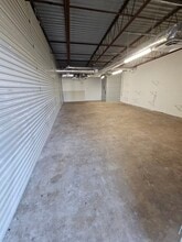 726 N Indiana Ave, Englewood, FL for lease Building Photo- Image 1 of 2