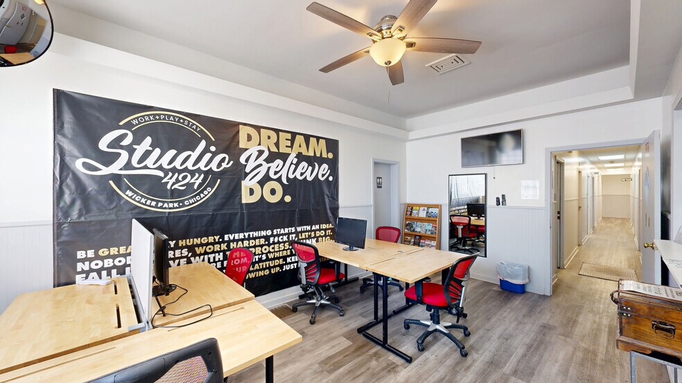 1415 N Ashland Ave, Chicago, IL à louer - Numérisation 3D de Matterport - Image 2 de 12