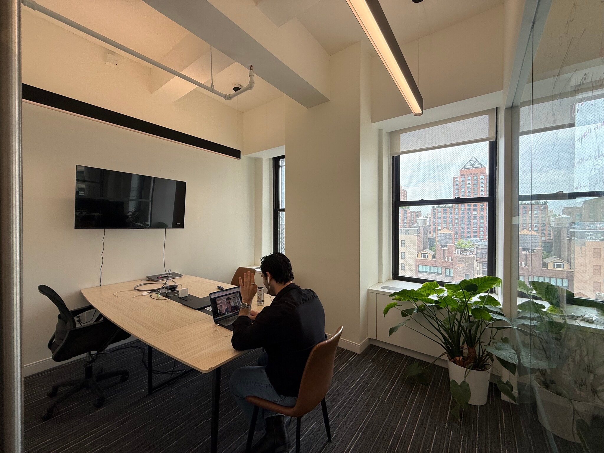 215 Park Ave S, New York, NY for lease Interior Photo- Image 1 of 5