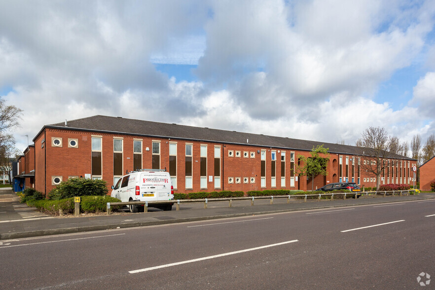 Kingsway, Gateshead for lease - Building Photo - Image 1 of 2