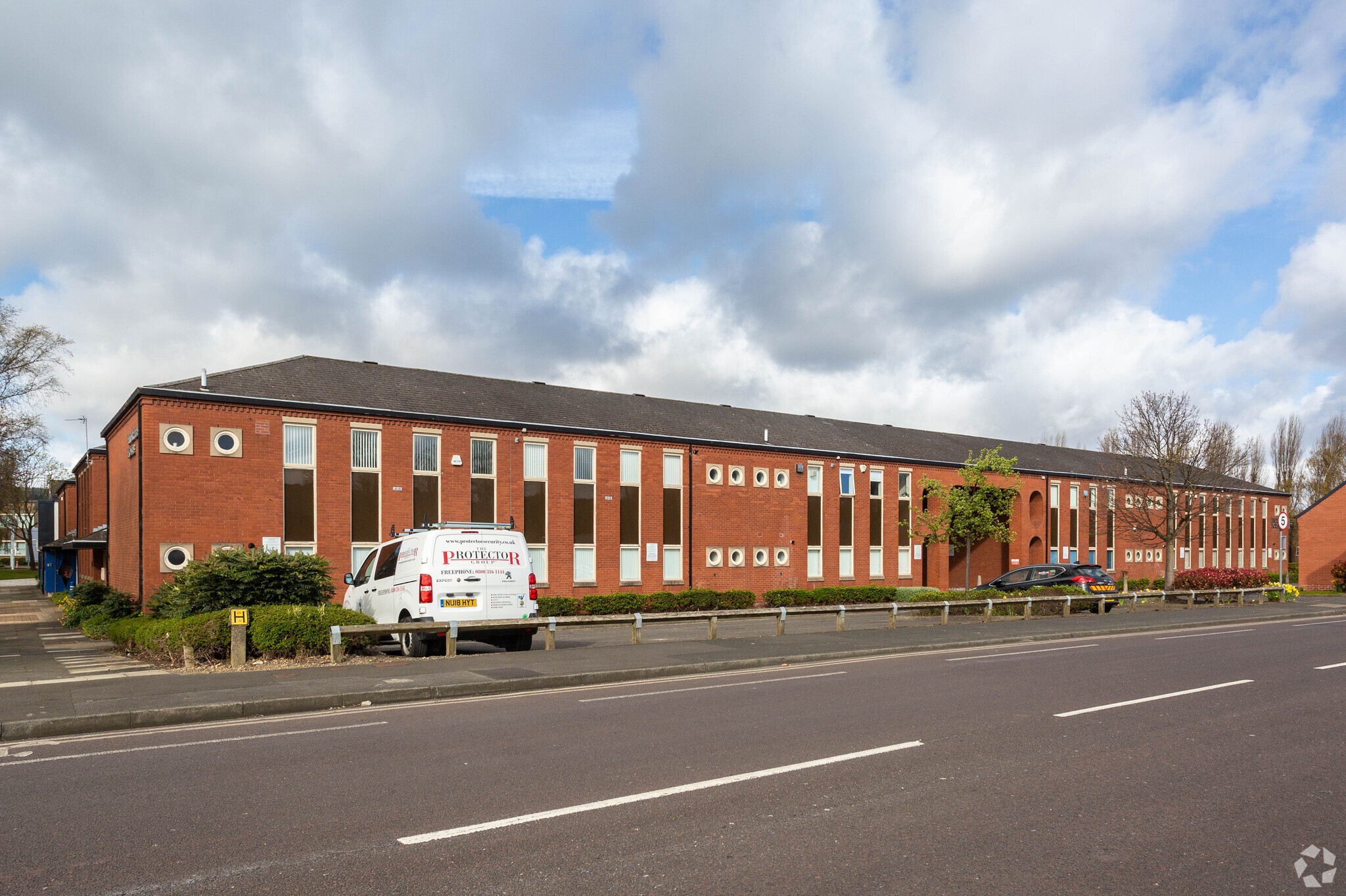 Kingsway, Gateshead for lease Building Photo- Image 1 of 3