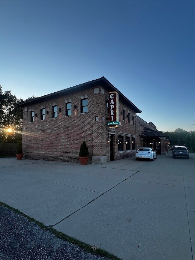 Plus de détails pour 50827 Princess Way, Granger, IN - Commerce de détail à vendre