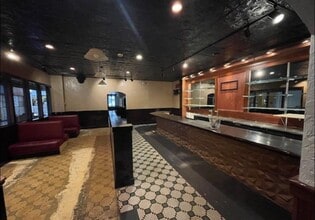 1500 Apalachee Pky, Tallahassee, FL for lease Interior Photo- Image 1 of 2