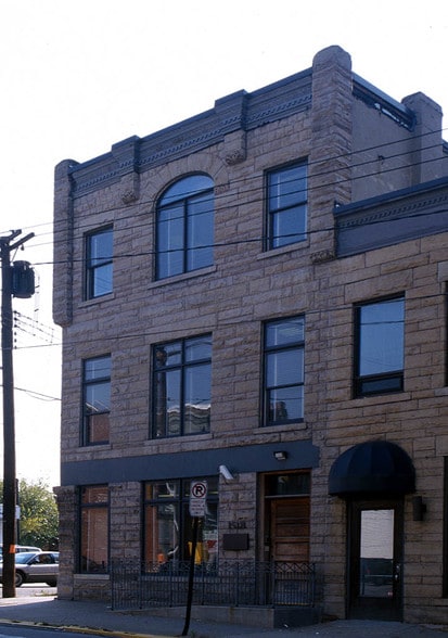 1518 Forbes Ave, Pittsburgh, PA for lease - Building Photo - Image 2 of 3