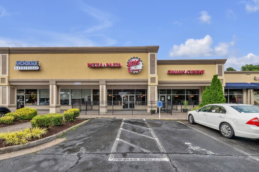 1036 Volvo Pky, Chesapeake, VA à vendre - Photo du bâtiment - Image 2 de 43