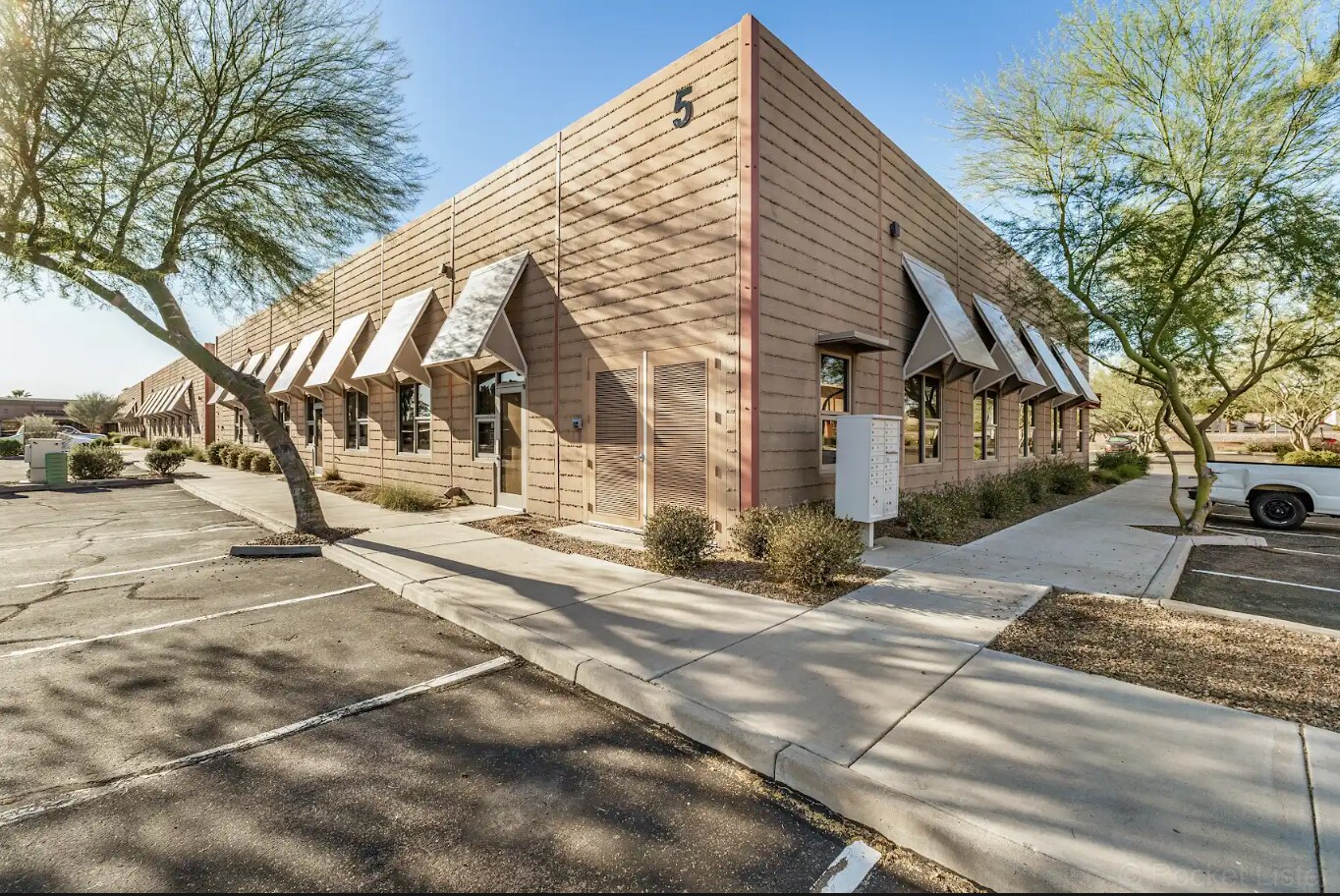 5425 E Bell Rd, Scottsdale, AZ à louer Photo du bâtiment- Image 1 de 21