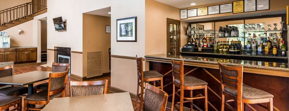 50 Red Oaks Mill Rd, Poughkeepsie, NY à vendre - Photo du bâtiment - Image 3 de 10