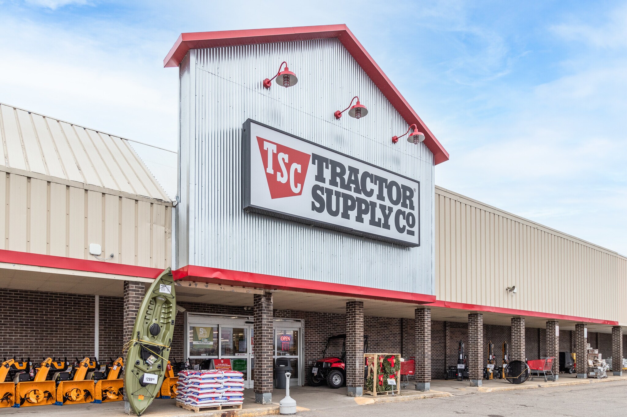 1109 E State St, Cheboygan, MI à louer Photo du bâtiment- Image 1 de 33