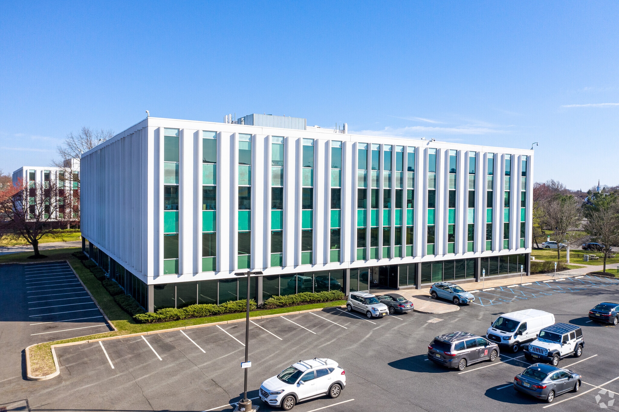 300 Broadacres Dr, Bloomfield, NJ for lease Building Photo- Image 1 of 12