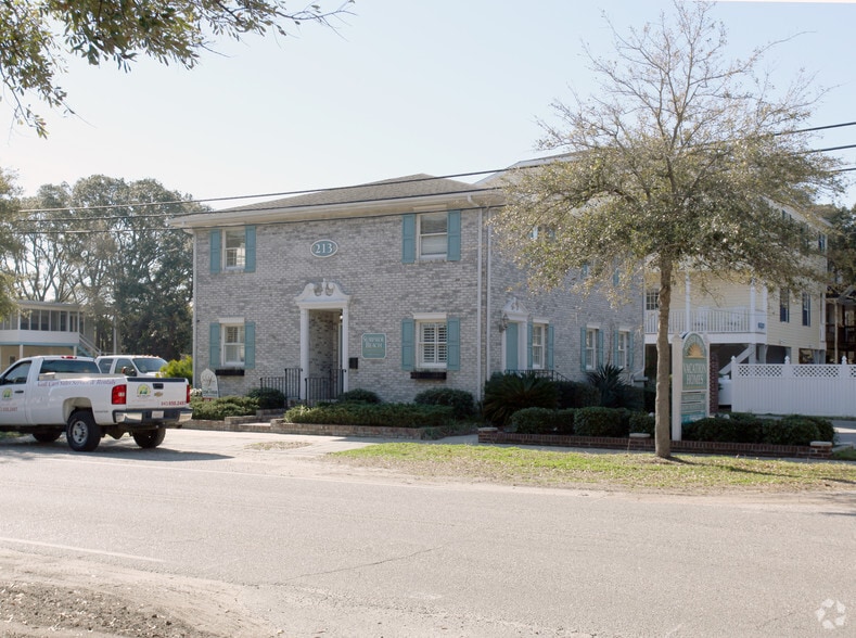 213 Surfside Dr, Surfside Beach, SC à louer - Photo du bâtiment - Image 2 de 2