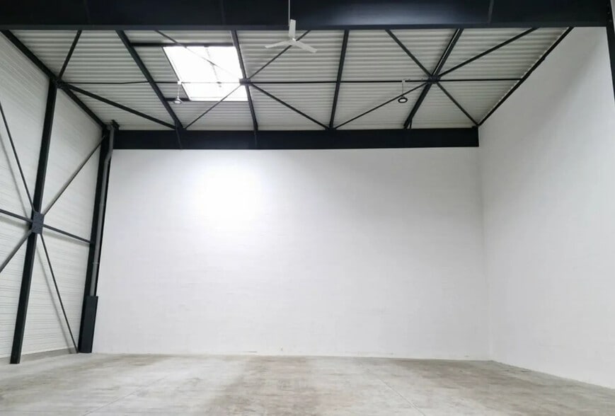 Flex dans Chanteloup-en-Brie à louer - Photo intérieure - Image 2 de 2