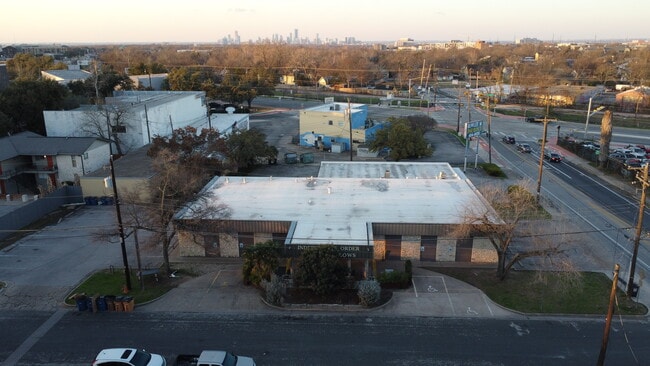 Plus de détails pour 6809 Guadalupe St, Austin, TX - Bureau à vendre
