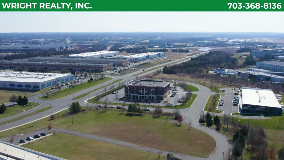 11220 Assett Loop, Manassas, VA à louer - Vidéo sur l’inscription commerciale - Image 2 de 24