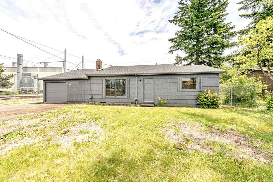 Magic City Garage, Gresham, OR for sale - Building Photo - Image 1 of 1