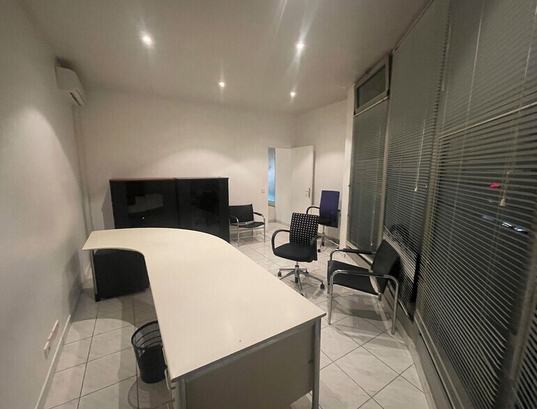 17 Rue Plumet, Paris à louer - Photo du bâtiment - Image 2 de 8