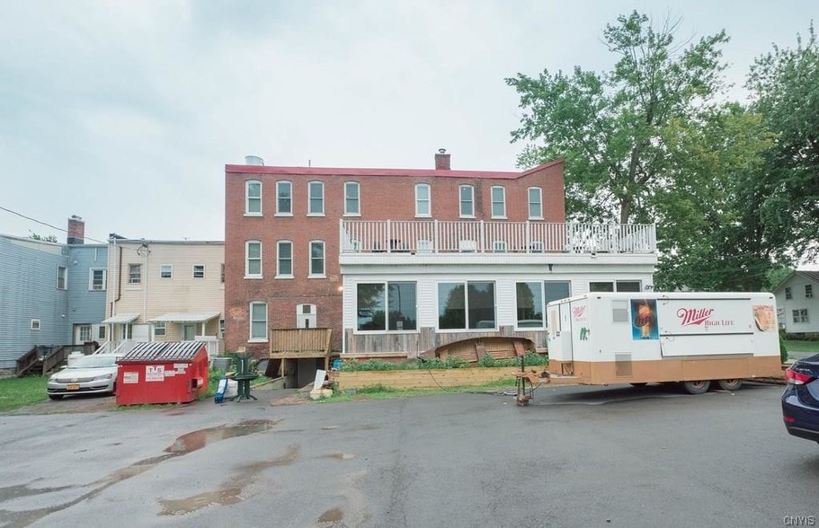 111 W Broadway St, Cape Vincent, NY for sale - Building Photo - Image 3 of 26