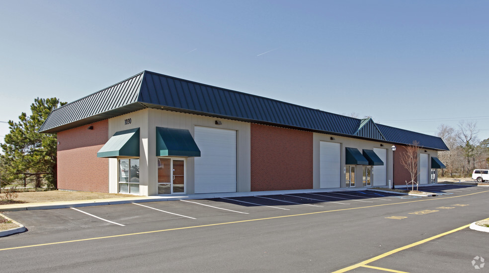 1030 Centerville Tpke S, Chesapeake, VA for lease - Primary Photo - Image 1 of 22