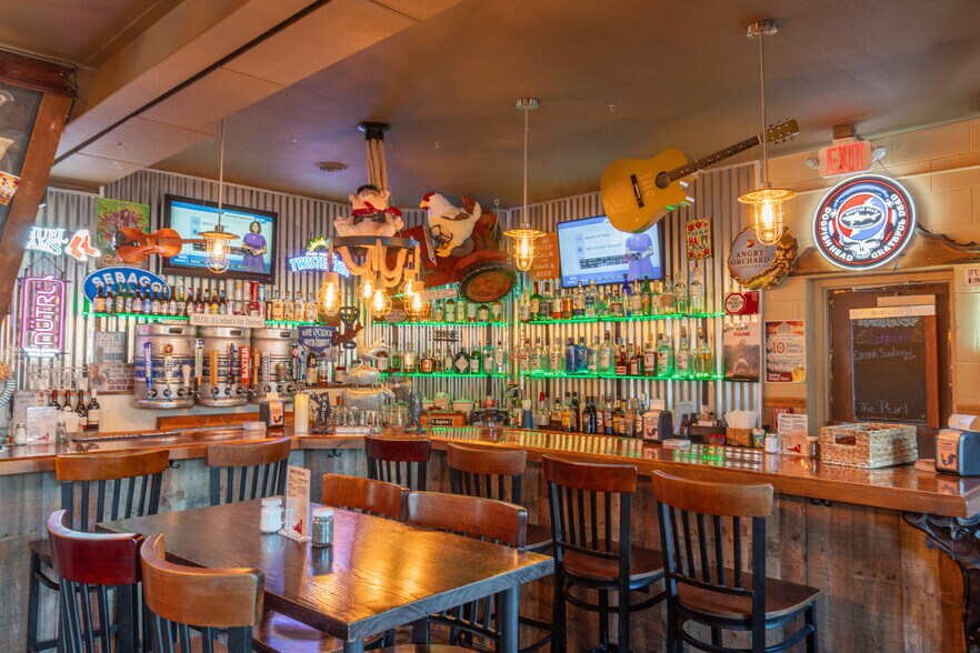 690 Bath Rd, Wiscasset, ME for sale - Building Photo - Image 2 of 8