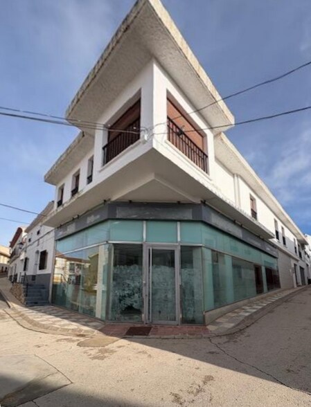 Multifamily in Lezuza, Albacete for sale - Building Photo - Image 1 of 1
