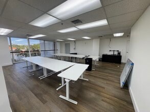 1600 S Federal Hwy, Pompano Beach, FL à louer Photo intérieure- Image 1 de 7