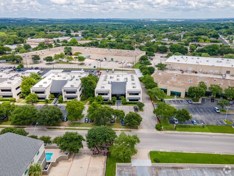 14310 Northbrook Dr, San Antonio, TX à louer - Aérien - Image 3 de 19