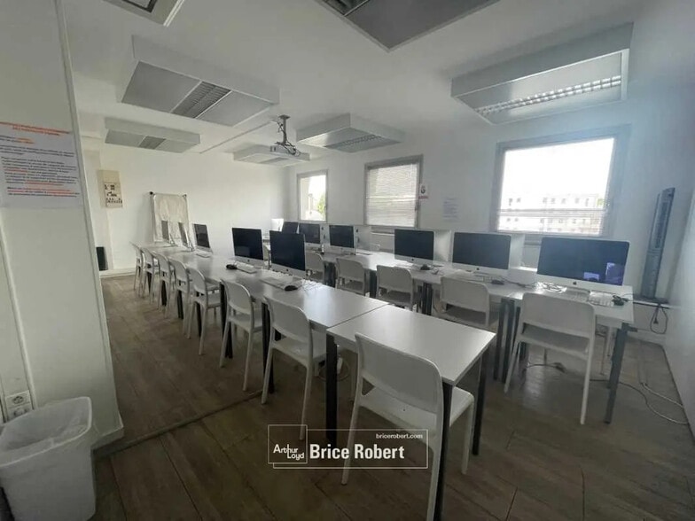 Bureau dans Villeurbanne à louer - Photo intérieure - Image 3 de 5