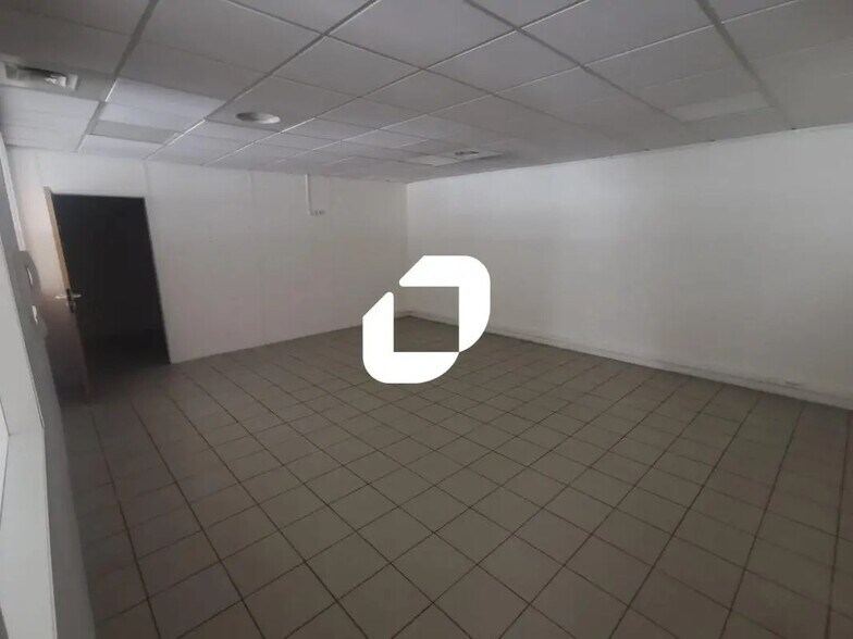 Bureau dans Fontenay-sous-Bois à louer - Photo intérieure - Image 3 de 6