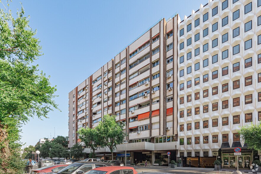 Calle de Francisco Gervás, 12, Madrid, Madrid à louer - Photo du bâtiment - Image 2 de 3