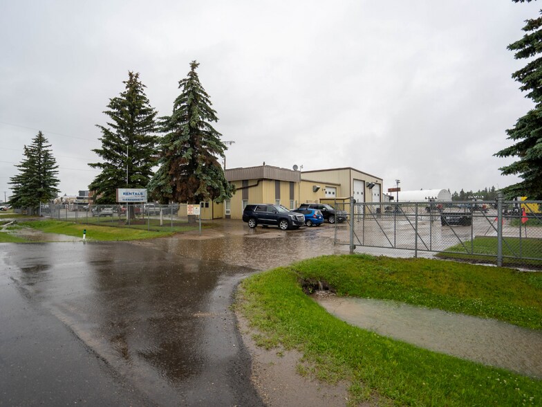 455 South Ave, Spruce Grove, AB for sale - Building Photo - Image 1 of 1