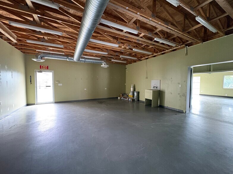 1201 Washington St, Columbus, IN à vendre - Photo du bâtiment - Image 3 de 5