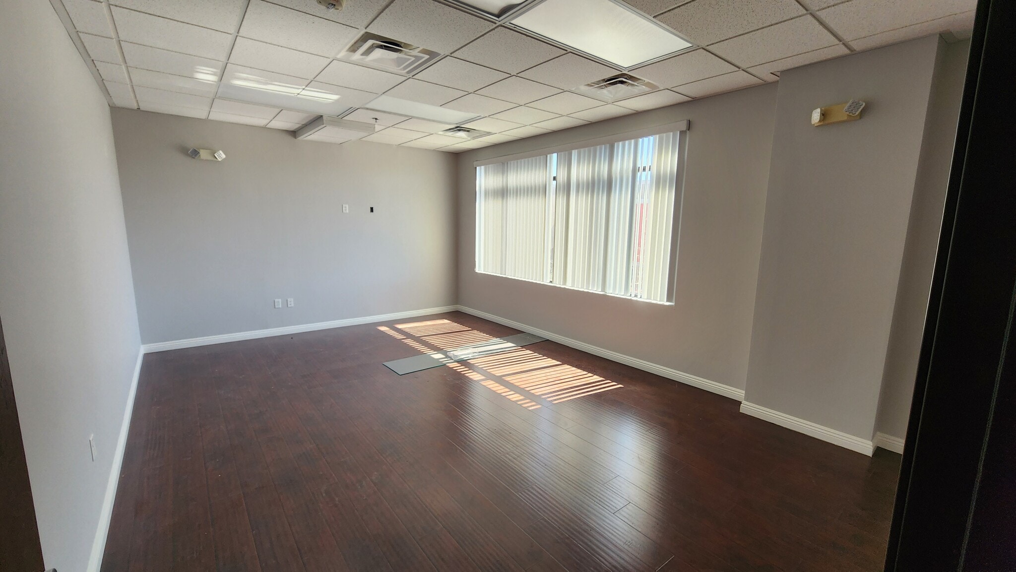 9550 S Eastern Ave, Las Vegas, NV for lease Building Photo- Image 1 of 11