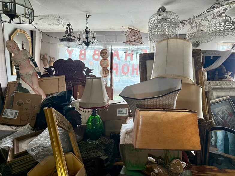 110 W Valentine St, Tyler, TX for sale - Building Photo - Image 3 of 7