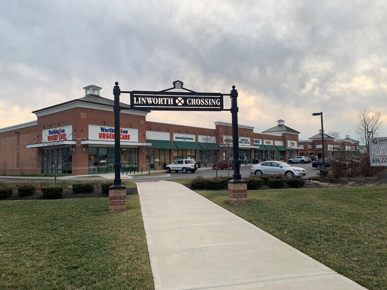 2245 W Dublin Granville Rd, Worthington, OH à louer - Photo du bâtiment - Image 2 de 3