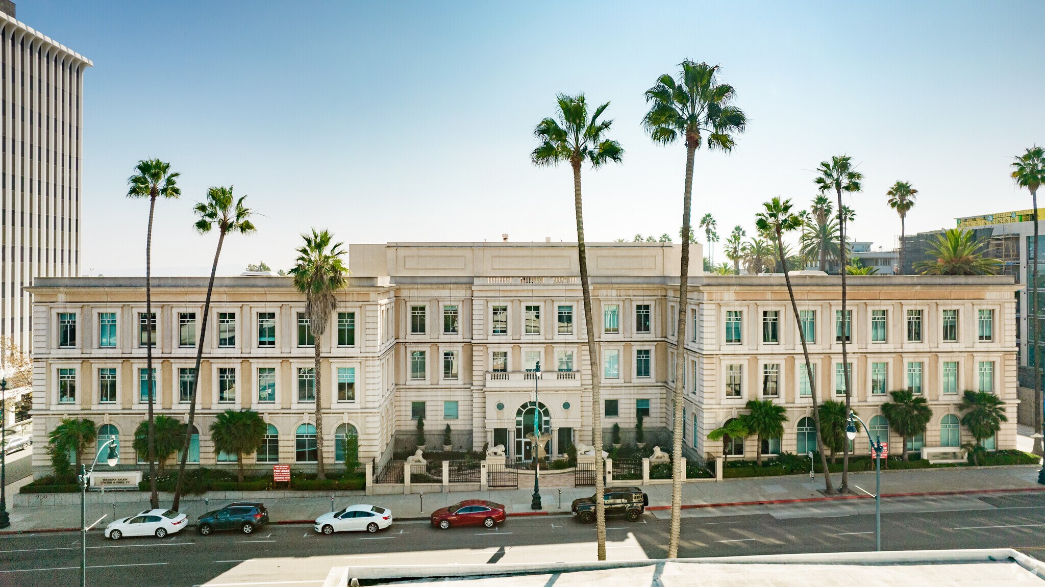 9150 Wilshire Blvd, Beverly Hills, CA à louer Photo du bâtiment- Image 1 de 10