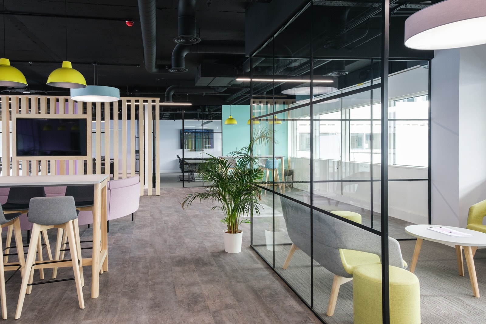 Midsummer Blvd, Milton Keynes for lease Interior Photo- Image 1 of 7