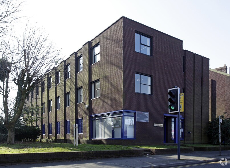 2 Wellington Rd, Bilston à louer - Photo du bâtiment - Image 3 de 4