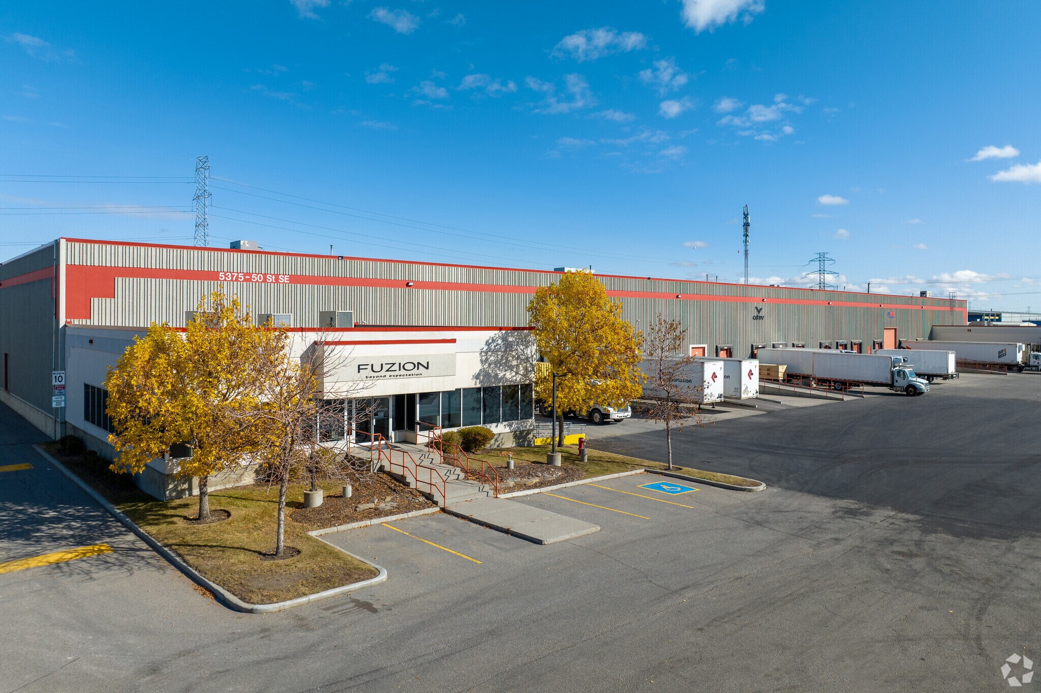 5325 SE 50 St, Calgary, AB for sale Primary Photo- Image 1 of 1