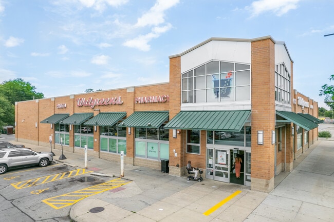 More details for 650 W 63rd St, Chicago, IL - Retail for Lease