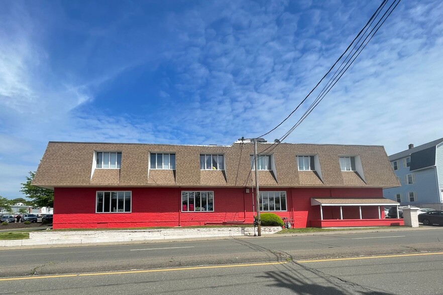 226 Kings Hwy E, Fairfield, CT for sale - Building Photo - Image 2 of 9