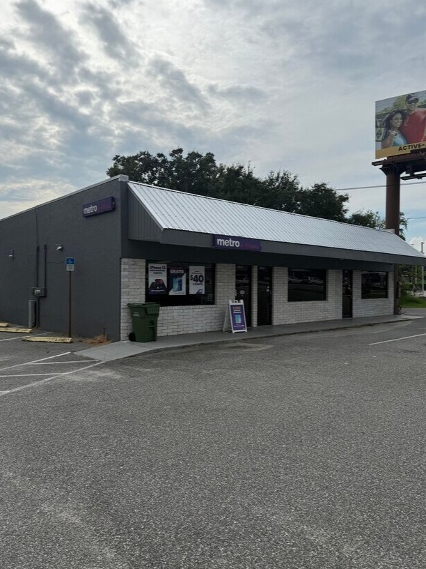 More details for 2113-2115 Citrus Blvd, Leesburg, FL - Retail for Lease