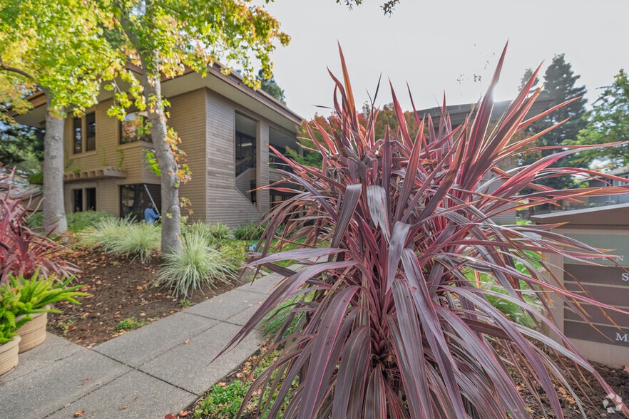707 Menlo Ave, Menlo Park, CA for lease - Building Photo - Image 3 of 3
