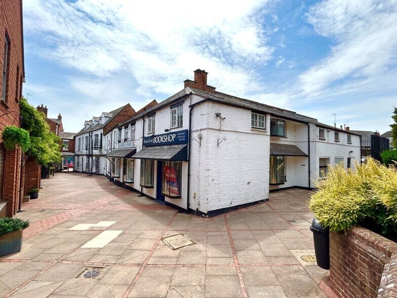 4 White Lion Walk, Banbury à vendre - Photo du bâtiment - Image 2 de 10