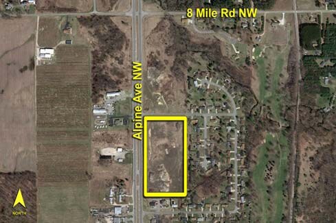 6484 Alpine Ave, Comstock Park, MI for sale - Primary Photo - Image 2 of 3