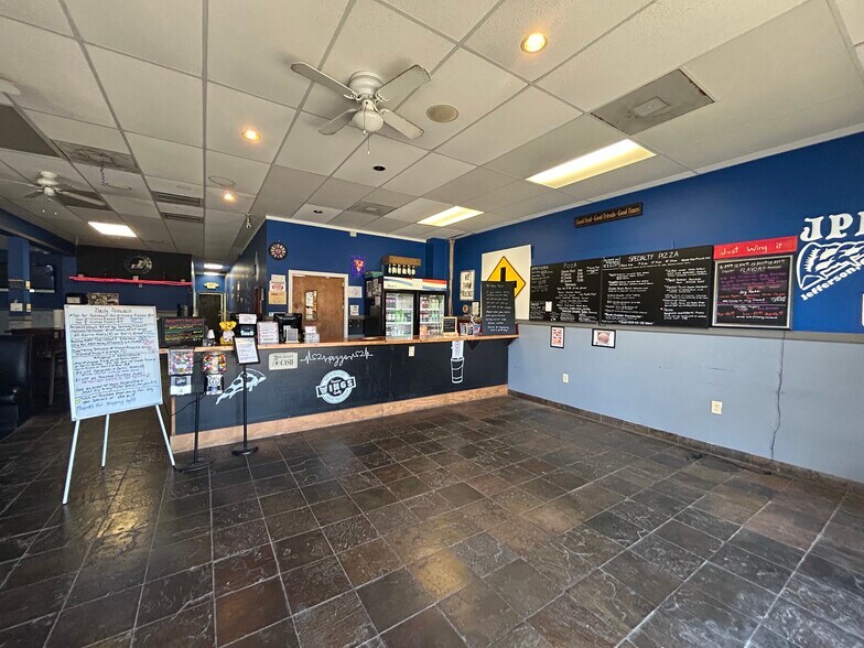 834-846 Gordon St, Jefferson, GA à louer - Photo intérieure - Image 2 de 7