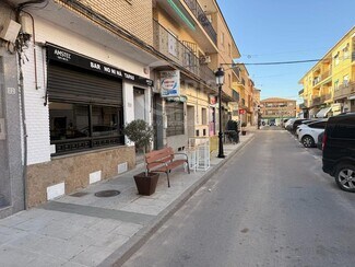 Plus de détails pour Multi-résidentiel à vendre