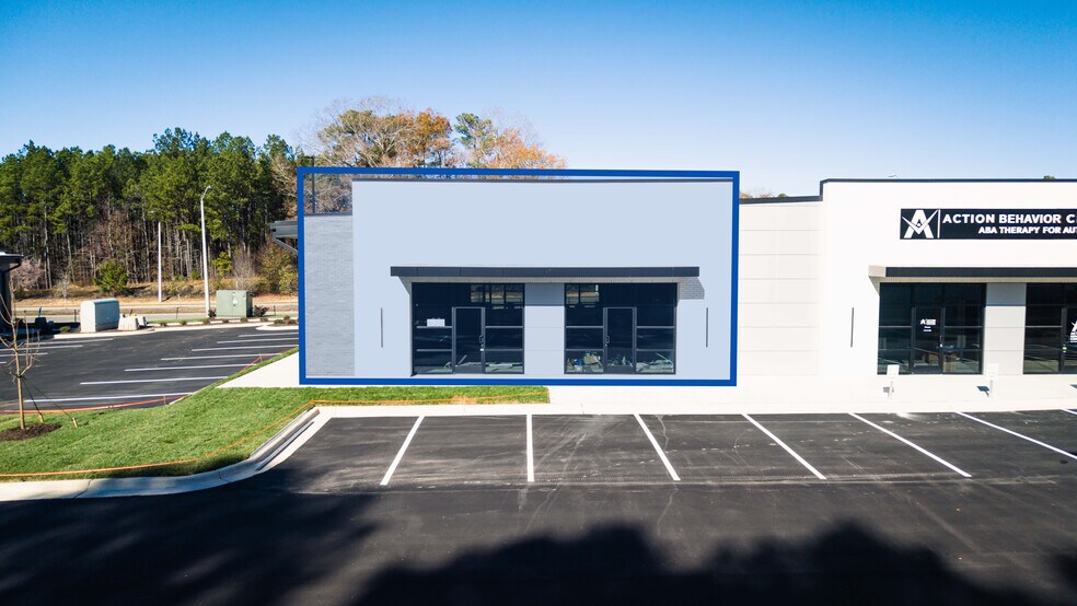 600 Timber Dr E, Garner, NC à louer - Photo du bâtiment - Image 3 de 8